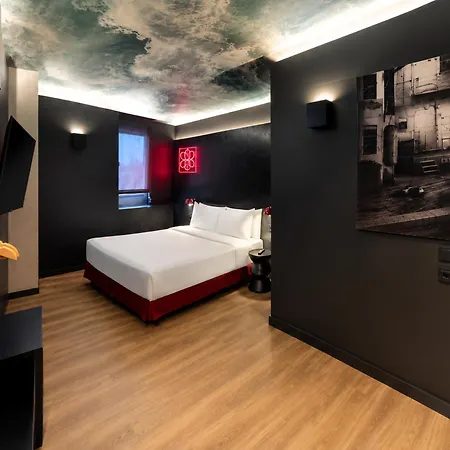 Yomo Hostal BCN Port-2